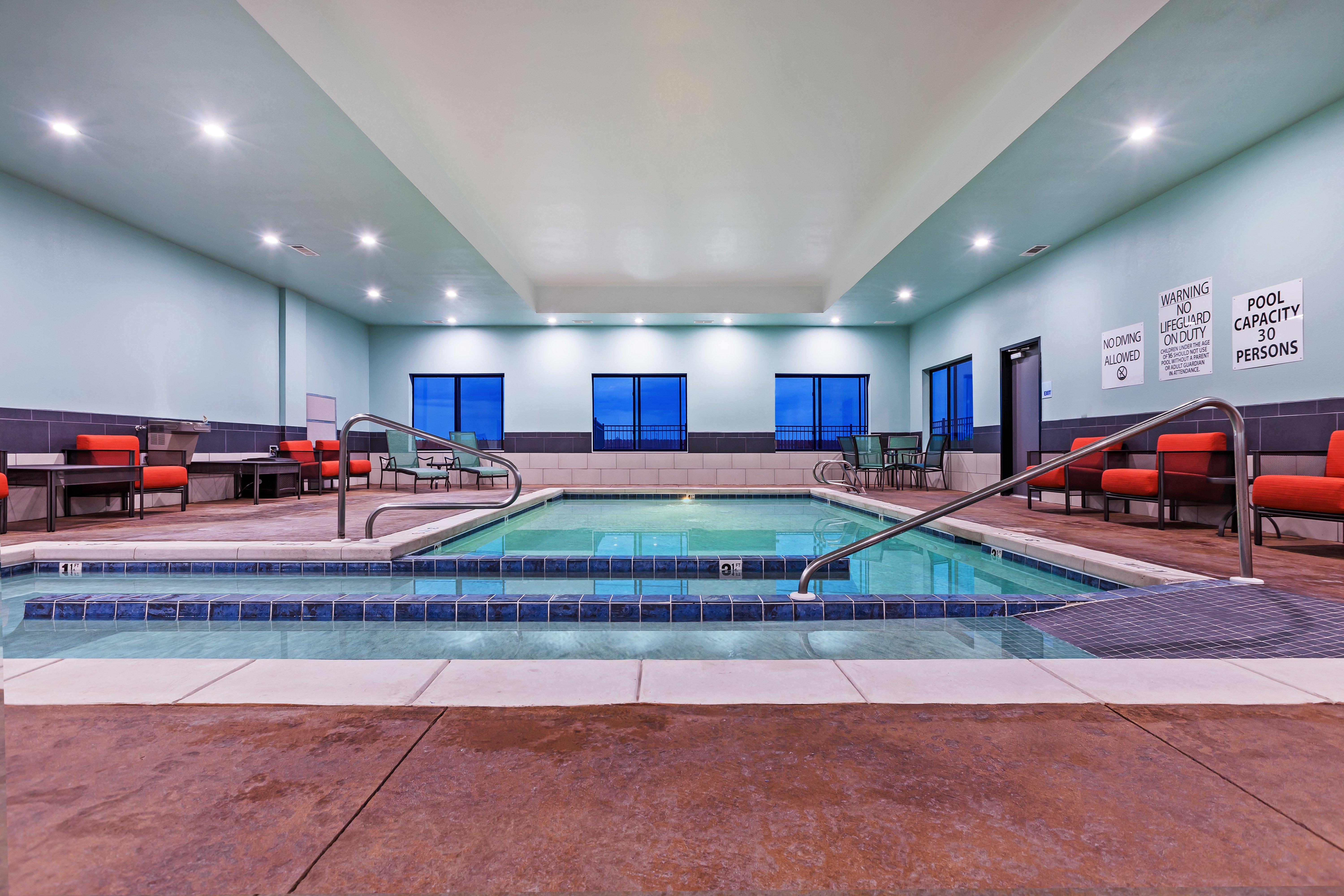 Lord Holiday Inn Express & Suites Perryton By Ihg מראה חיצוני תמונה