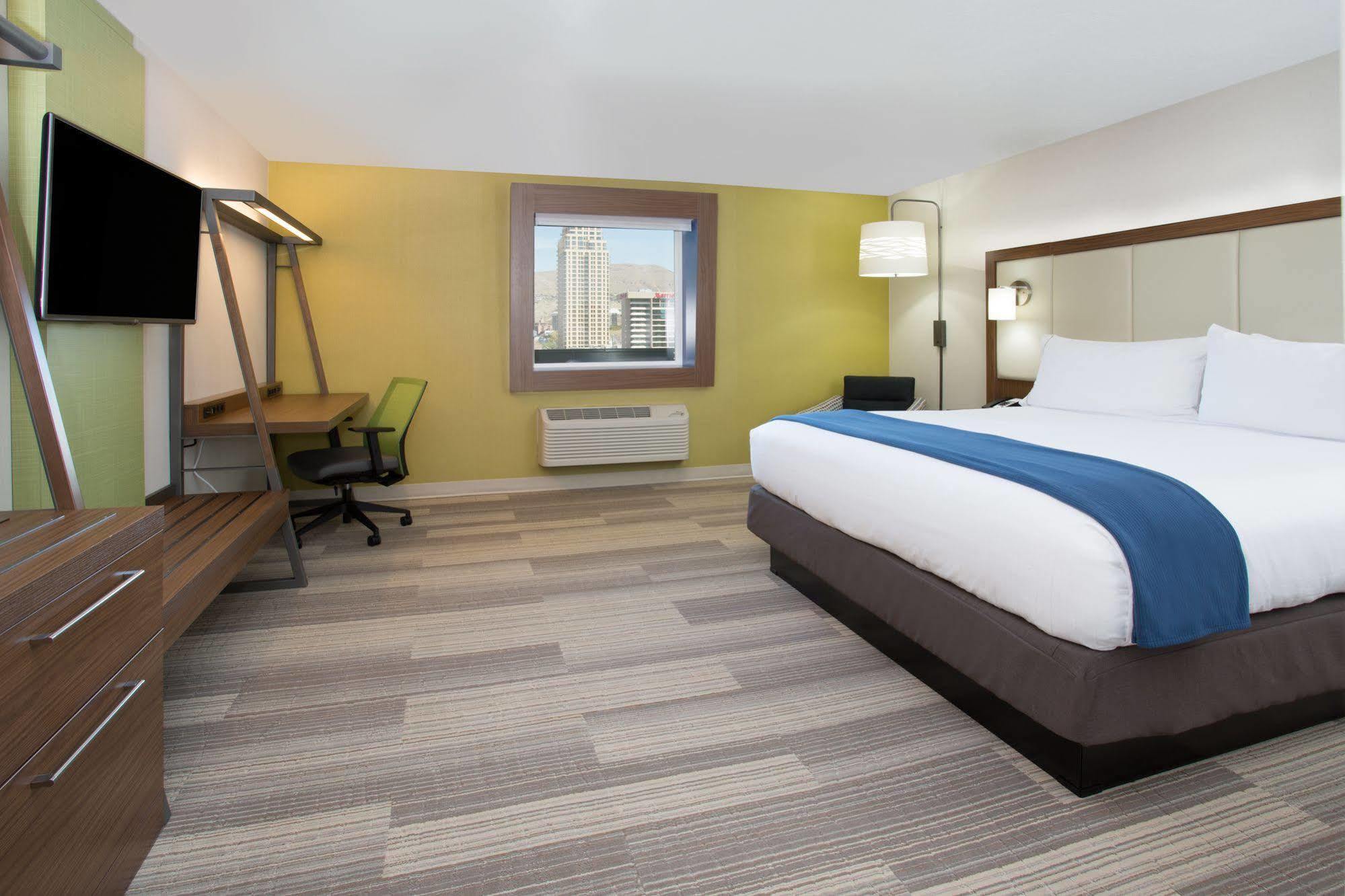 Lord Holiday Inn Express & Suites Perryton By Ihg מראה חיצוני תמונה